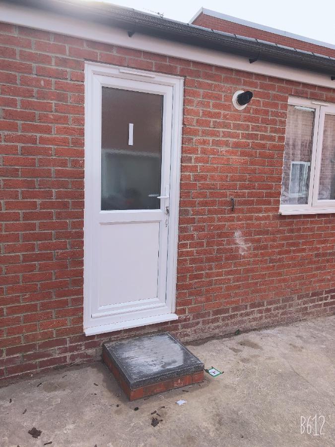 Flat 1 - Entire Modern Studio With En-Suite And Free Parking Close To Qmc, City Centre & Notts Uni Нотингам Екстериор снимка